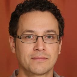 Autor Piotr Majewski